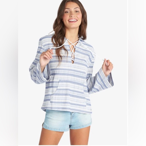 Roxy Paradise Calling Woven Poncho
Hoodie for Women, Sz. L. PTP 21.5” NWT - Picture 1 of 13